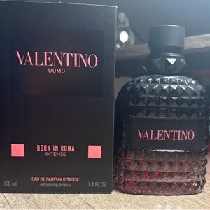 Valentino Uomo Born in Roma Intense - Black and Pink